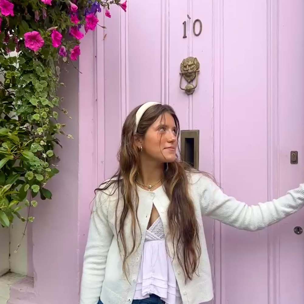 Meet your Posher, Alicia